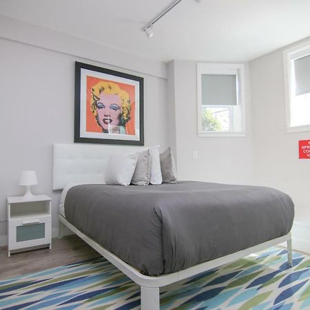 Stylish Studio In Brookline-5Min Train To Boston.. #2 Apartment Exterior photo