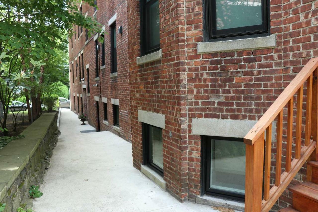 Stylish Studio In Brookline-5Min Train To Boston.. #2 Apartment Exterior photo